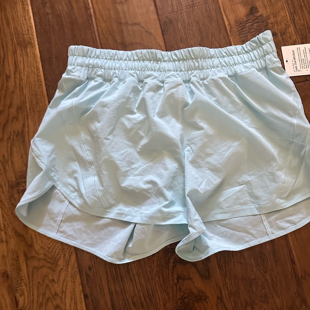 BNWT Lululemon Track That MR Shirt 5”. Color:BLGW